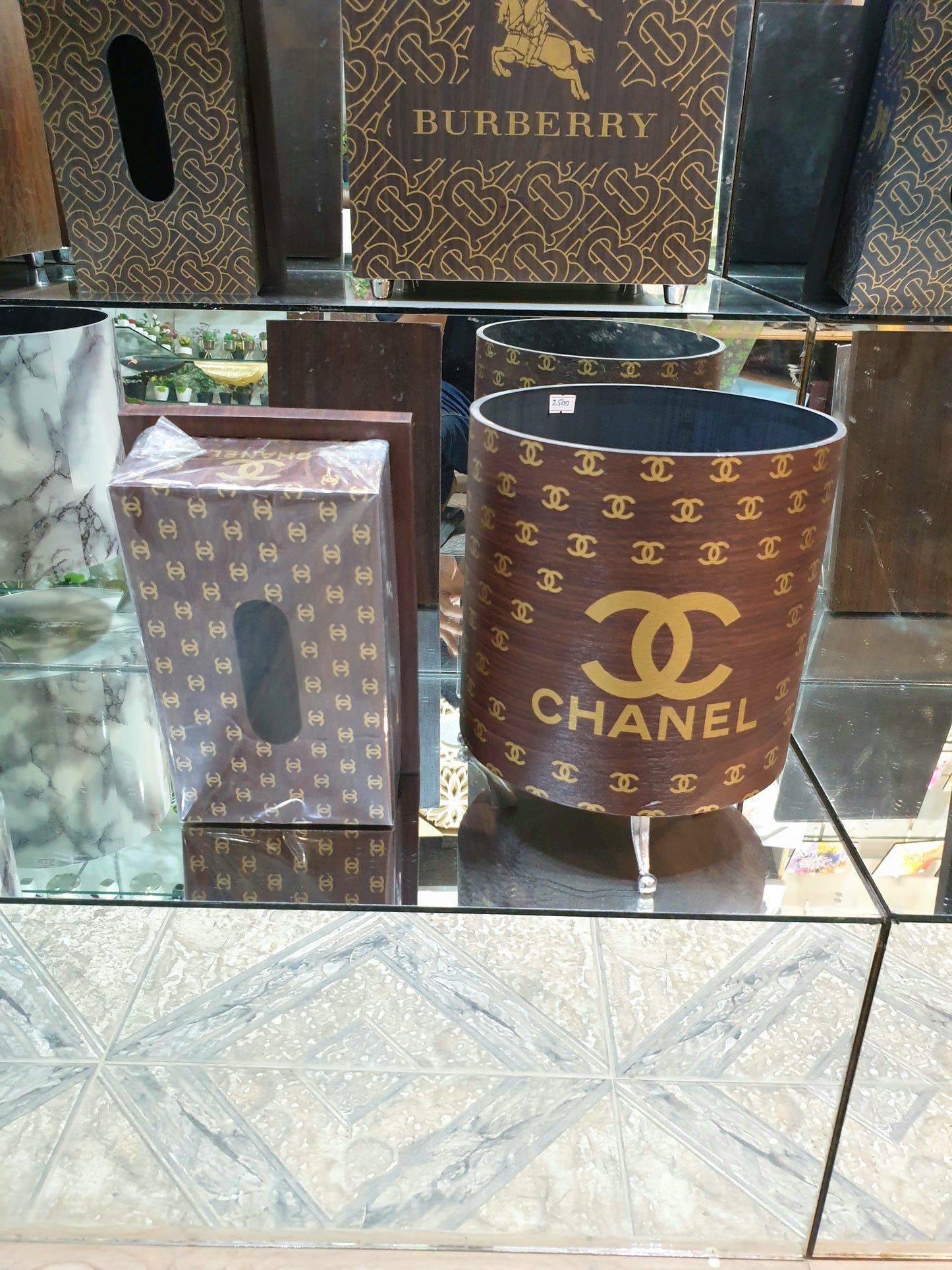 Dustbin sets