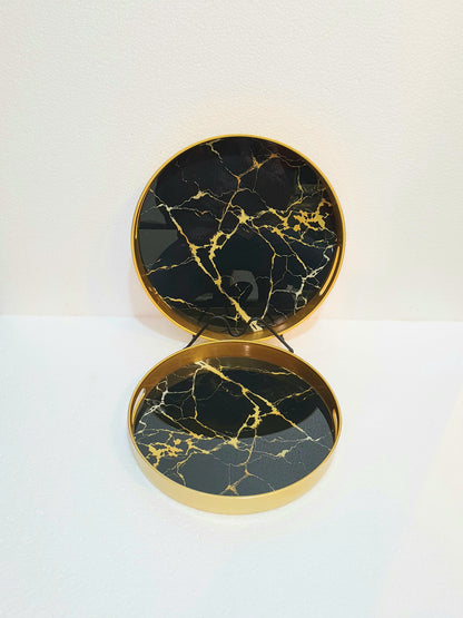 Serving tray