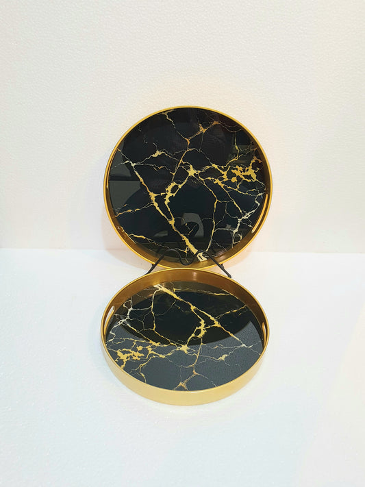 Serving tray