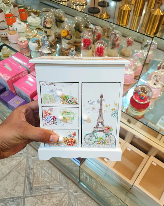 Jewellery box